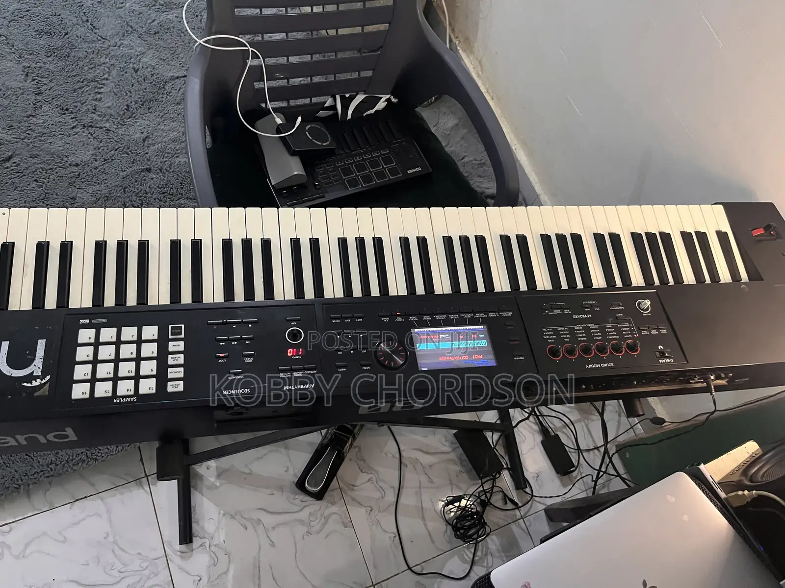 Roland FA 08