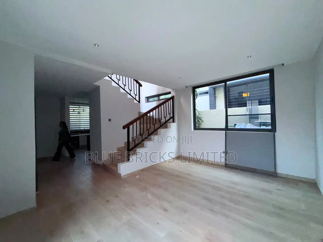 3bdrm House in Ashaley Botwe, School Junction for rent