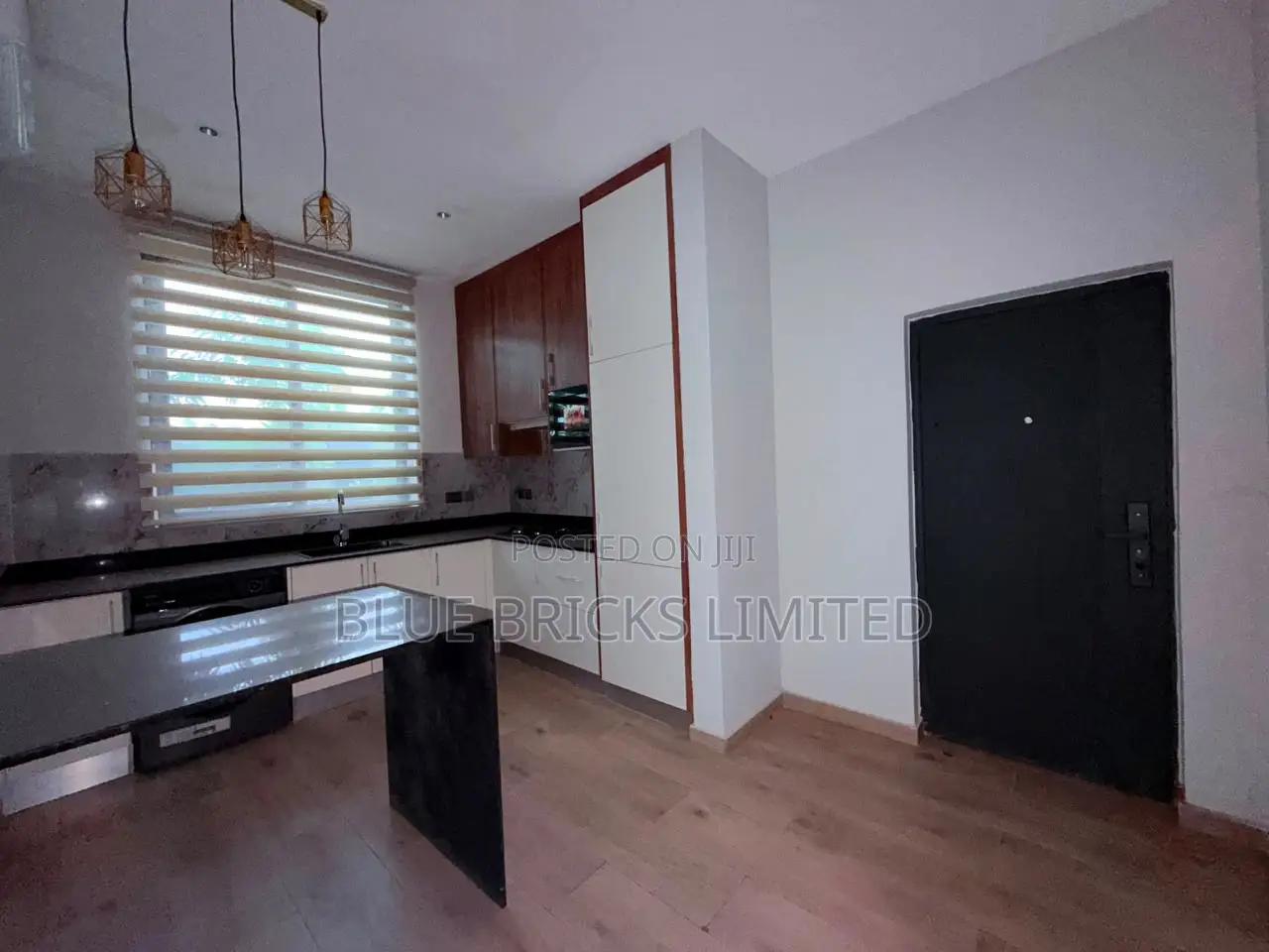 3bdrm House in Ashaley Botwe, School Junction for rent