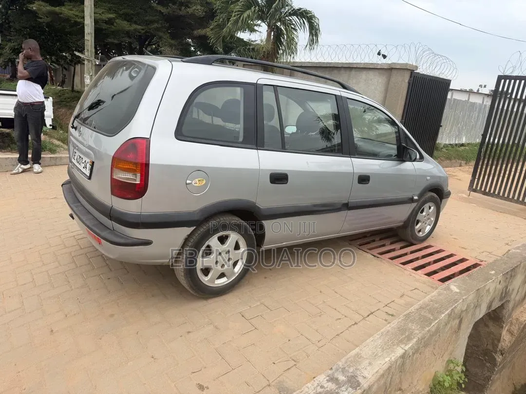 Opel Zafira 2002 Silver