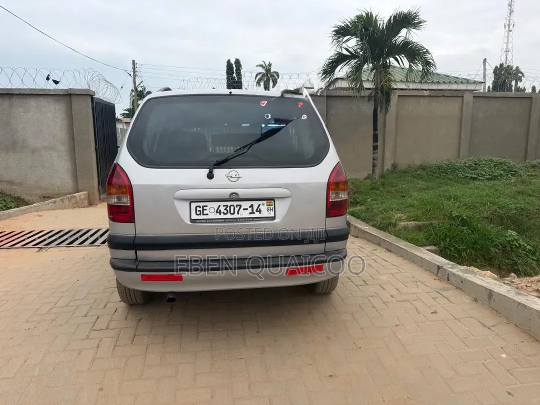 Opel Zafira 2002 Silver