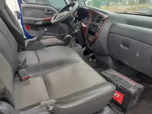 Kia Bongo LLL 2012 Blue