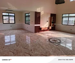 6bdrm House in Neoplan for rent