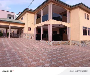 6bdrm House in Neoplan for rent