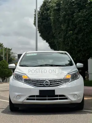 Nissan Versa 1.6 SV 2016 White