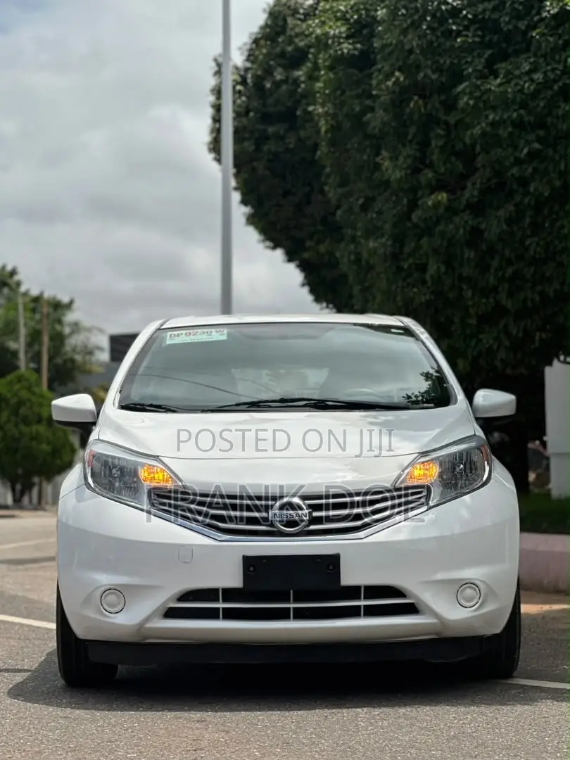 Nissan Versa 1.6 SV 2016 White