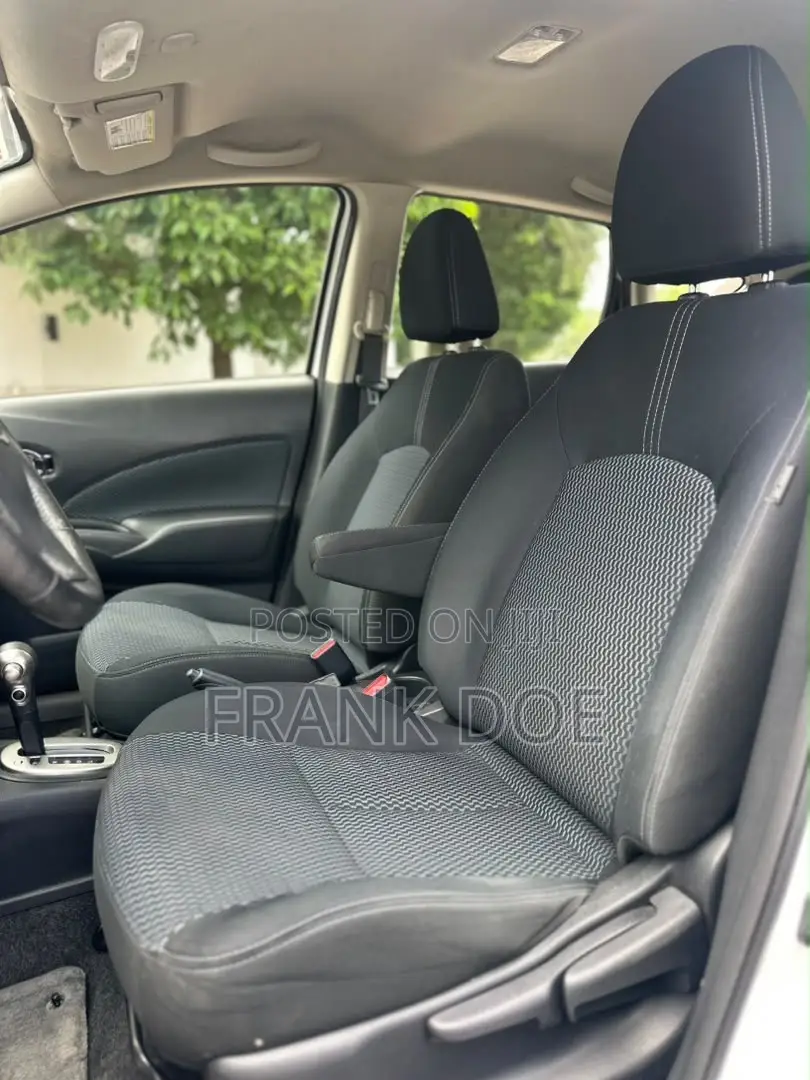 Nissan Versa 1.6 SV 2016 White