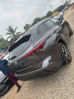 Toyota Highlander 2023 Gray