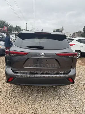 Toyota Highlander 2023 Gray
