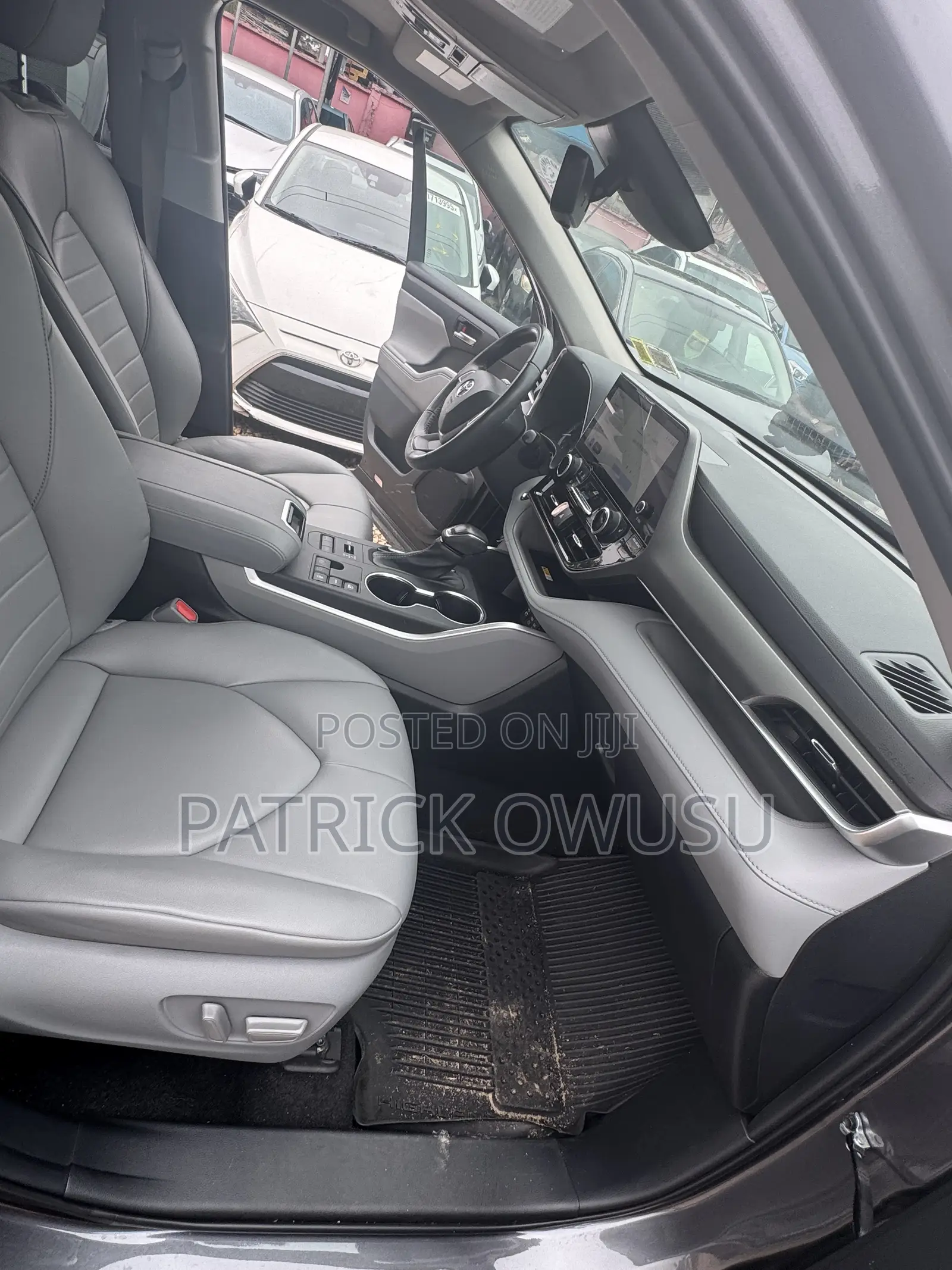 Toyota Highlander 2023 Gray