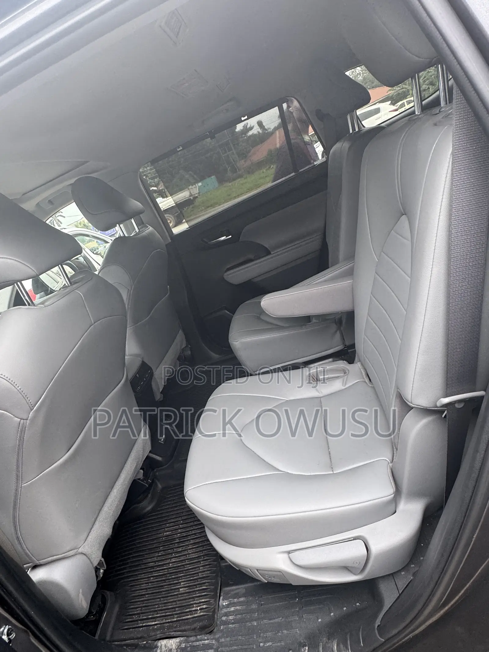 Toyota Highlander 2023 Gray