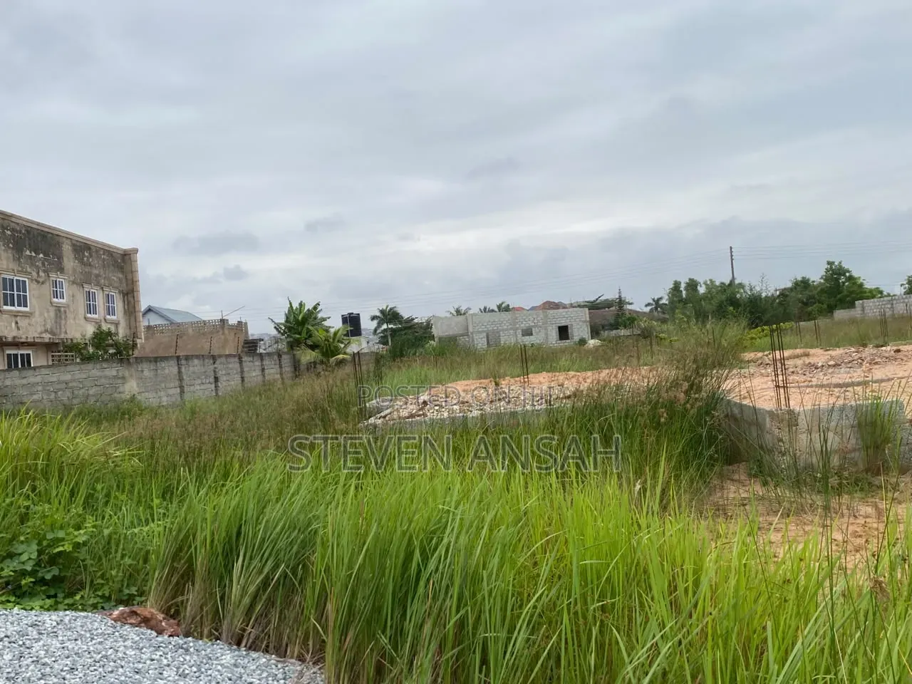 100/70 Plot of Land and a 4 Bedroom Footing for Sale.