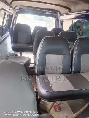Hyundai H-100 2002