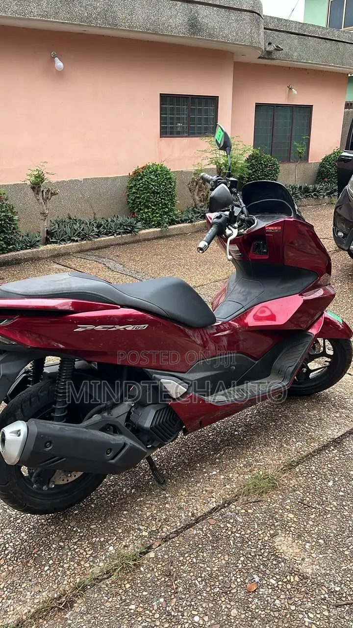 Honda 2024 Red