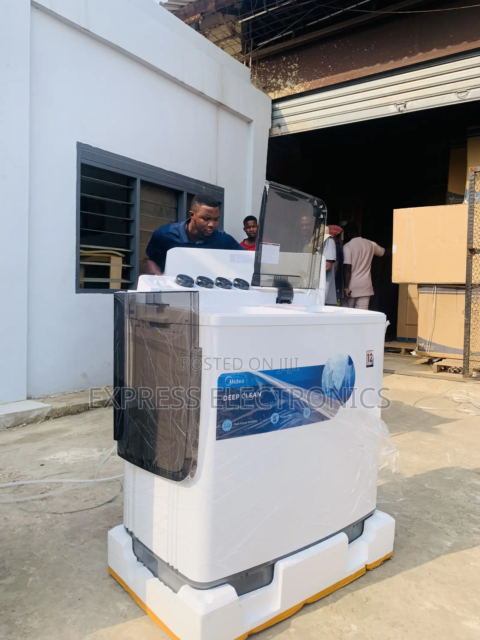 Grab the New Midea 12kg Topload Twintub Washing Machine