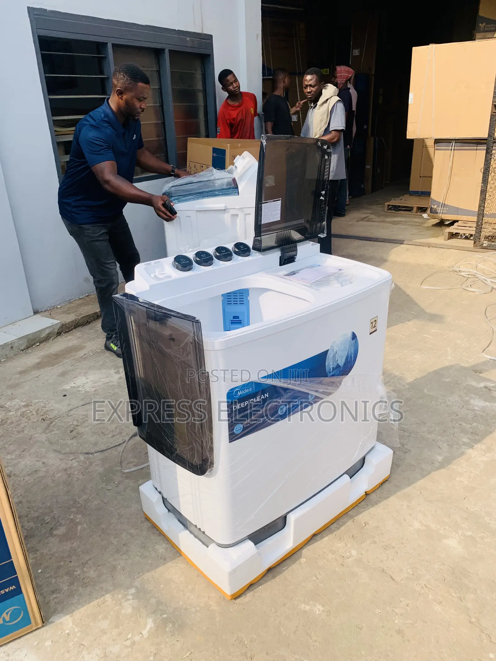 Grab the New Midea 12kg Topload Twintub Washing Machine