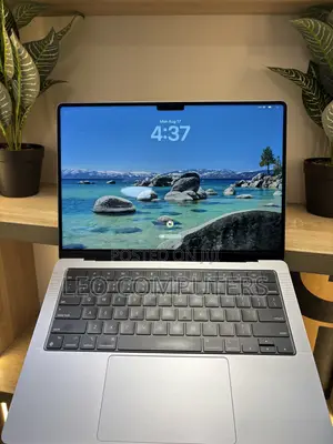 Laptop Apple MacBook Pro 16GB Intel Core M2 SSD 1T