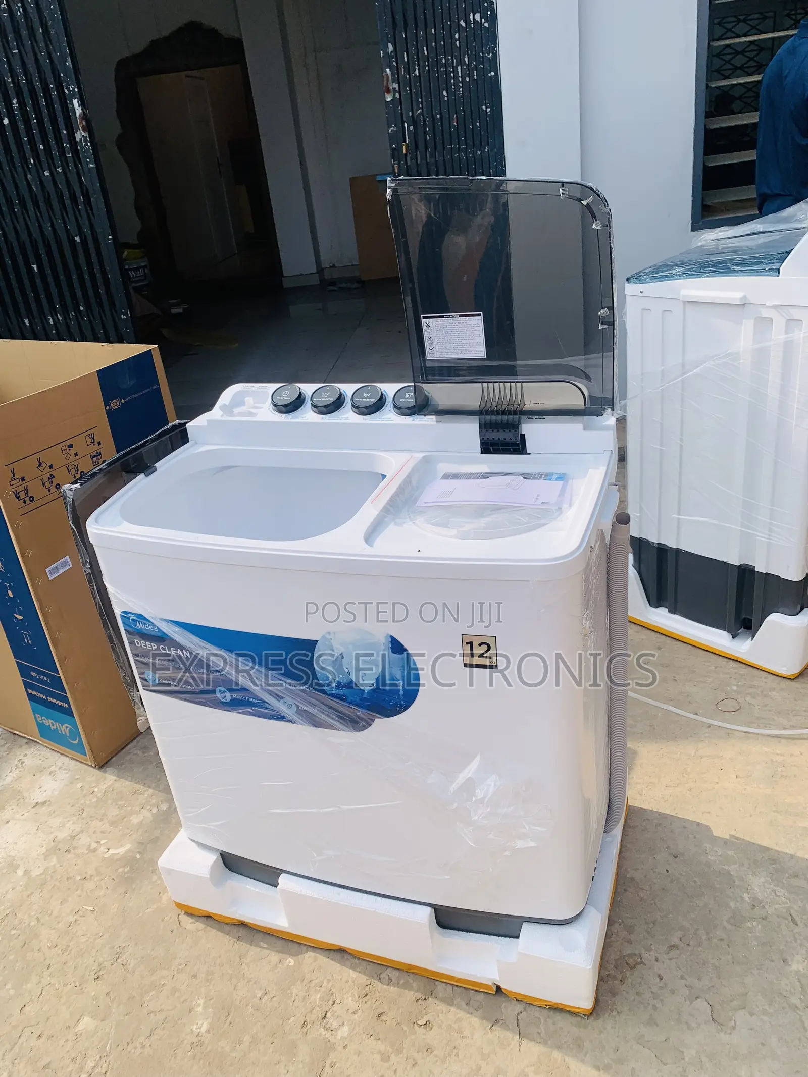 Shop the New Midea 12kg Topload Twintub Midea