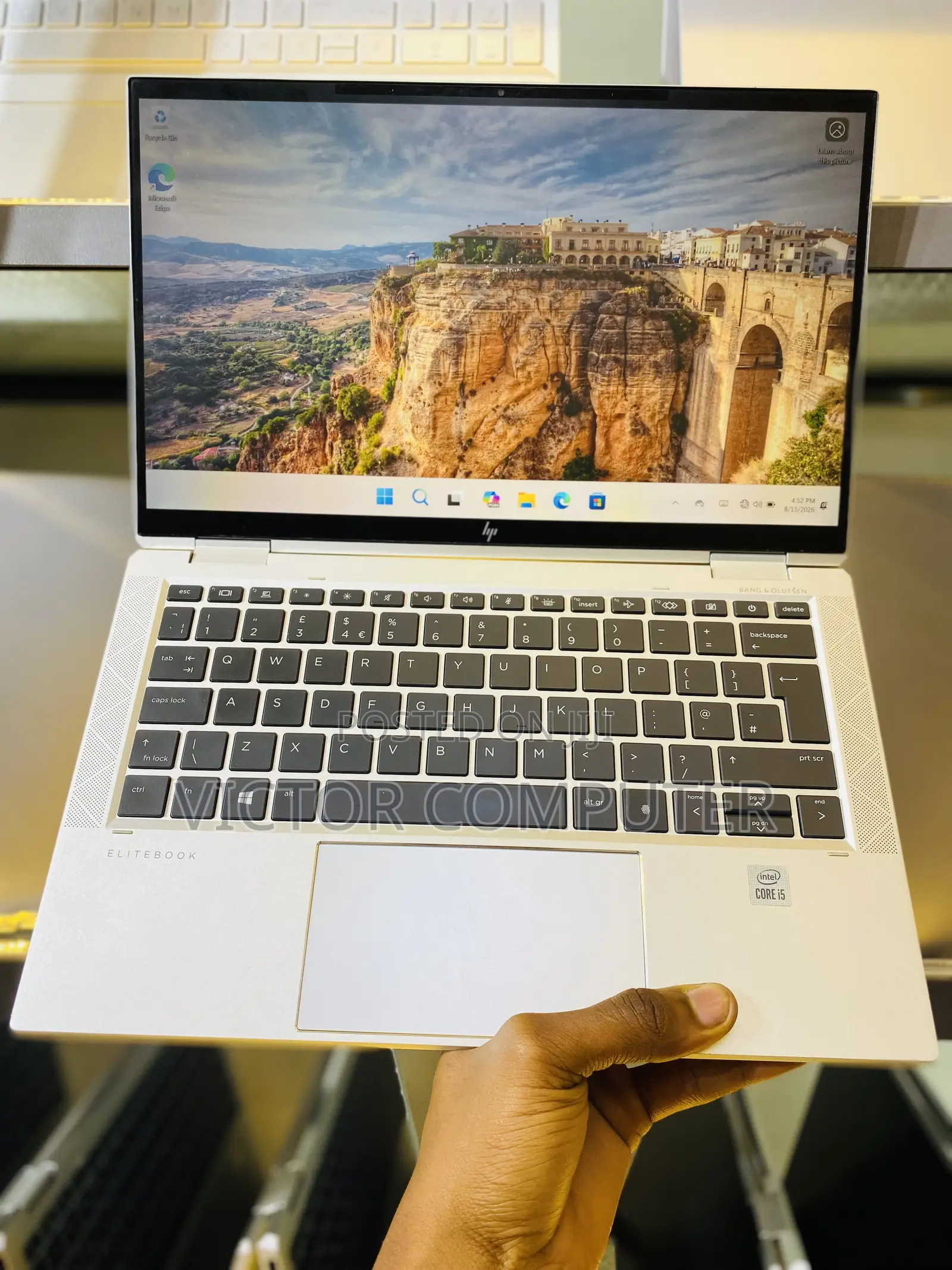 Laptop HP EliteBook x360 1030 G7 8GB Intel Core i5 SSD 256GB