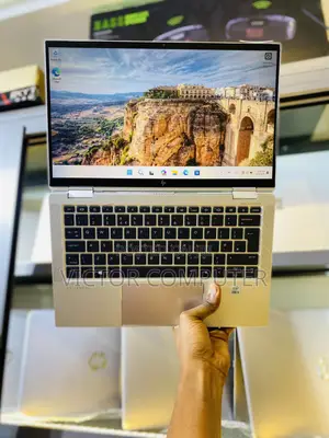 Laptop HP EliteBook x360 1030 G7 8GB Intel Core i5 SSD 256GB