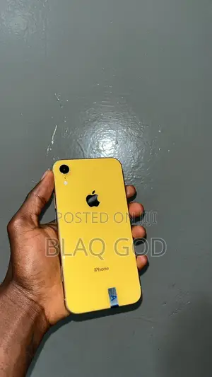 New Apple iPhone XR 64 GB Yellow