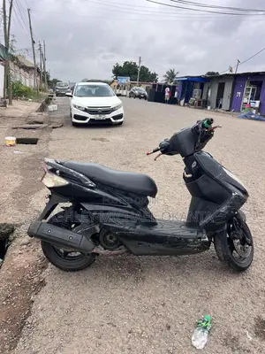 Yamaha 2018 Black