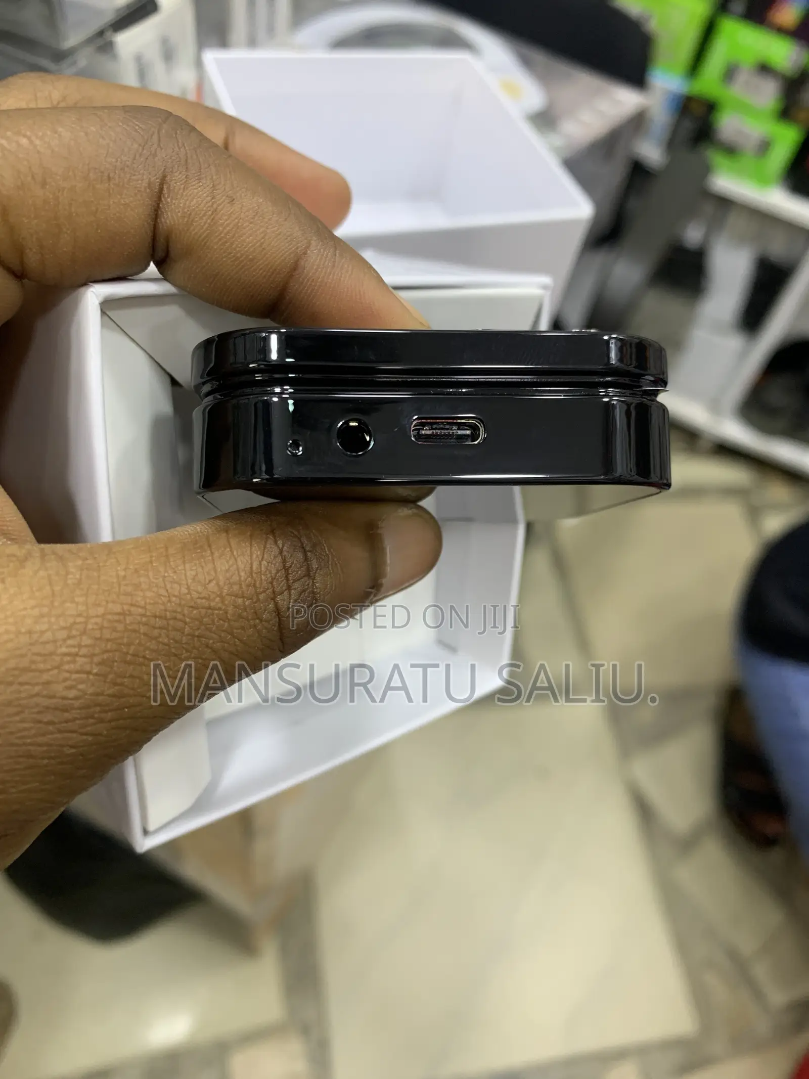 New Mobile Phone 32 GB Black
