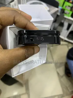New Mobile Phone 32 GB Black