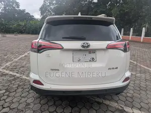Toyota RAV4 2018 White