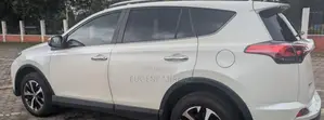 Toyota RAV4 2018 White