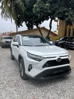 Toyota RAV4 2023 White