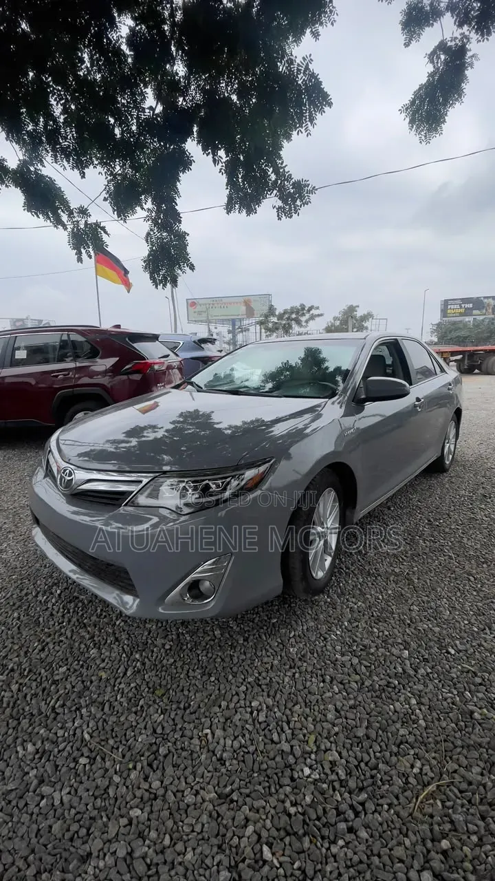 Toyota Camry 2014 Gray