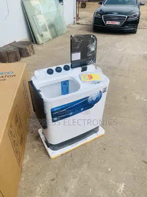 Ultra Modern 7kg Topload Twintub Midea