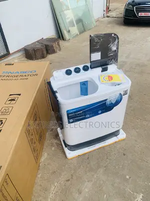 Ultra Modern 7kg Topload Twintub Midea