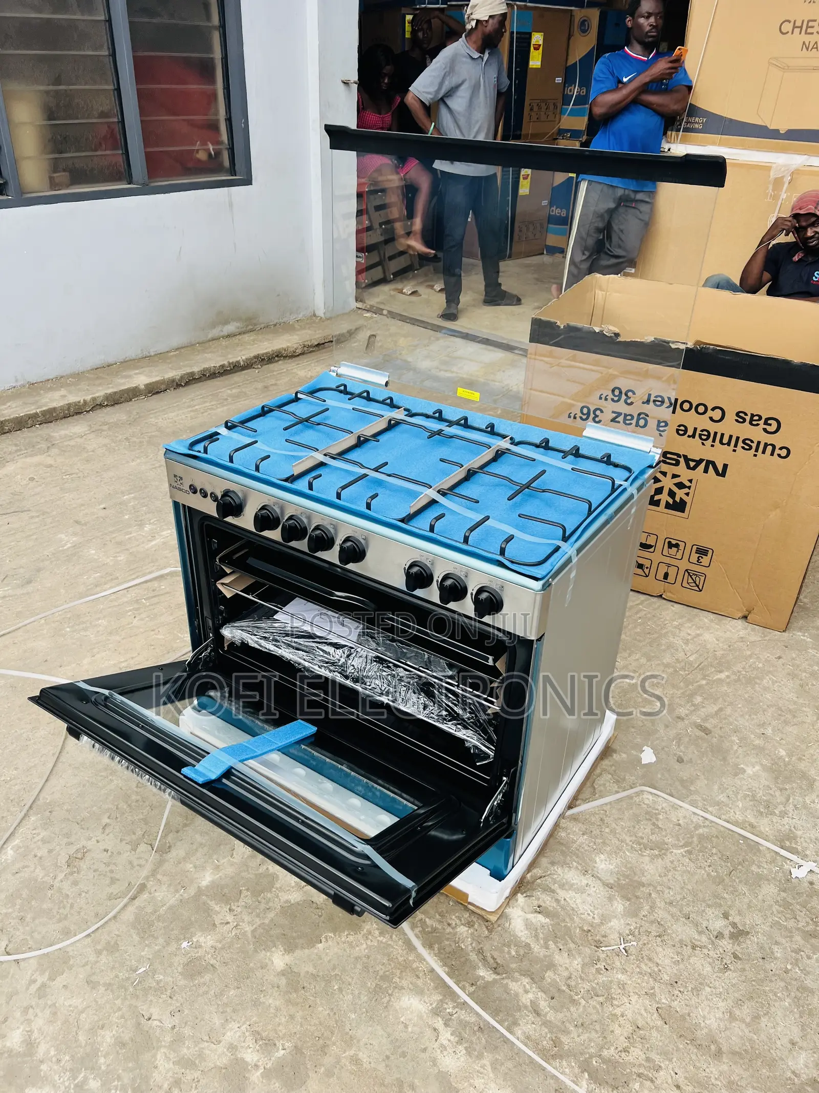 Easy to Fit in Kitchen Nasco Gas Cooker - 5 Burner Silver