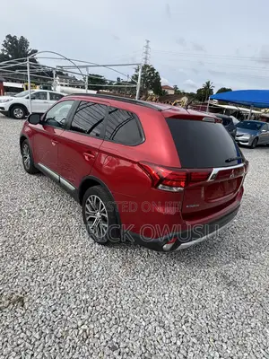 Mitsubishi Outlander 2017 Red