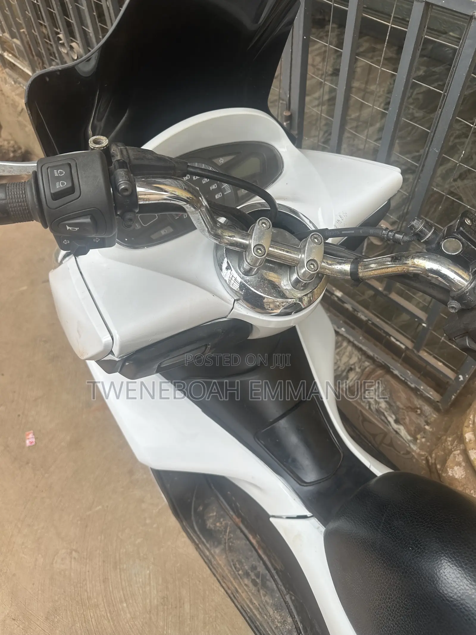 Honda 2022 White