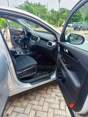 Kia Sorento 2019 Silver