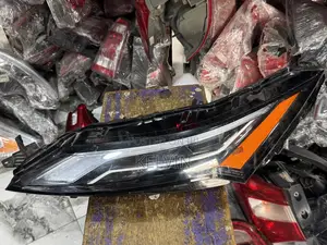 Nissan Roque 2022 Top Headlight