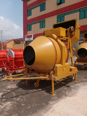 560L Concrete Mixer (Self Loader) Diesel