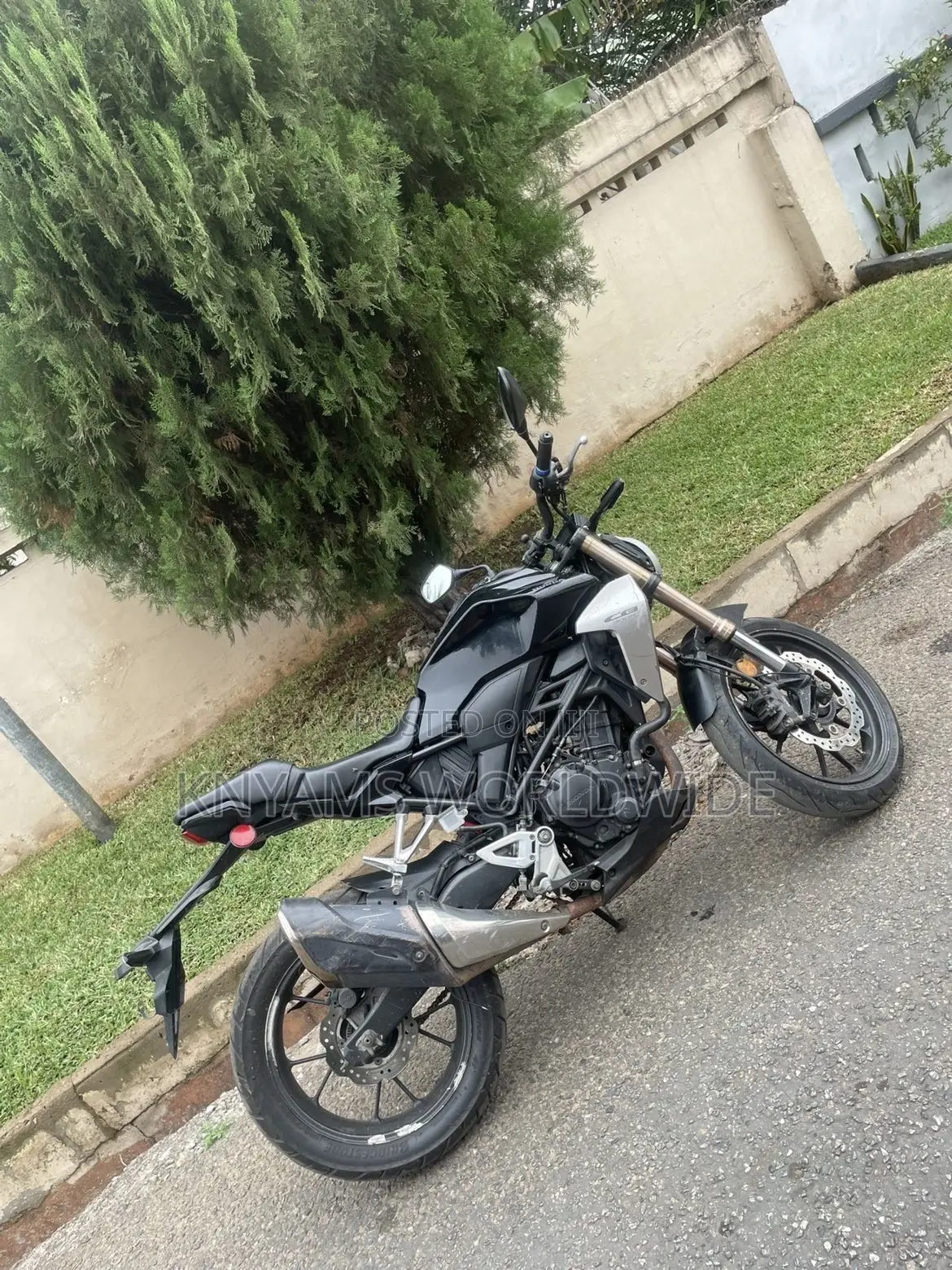 Honda CB 2024 Black