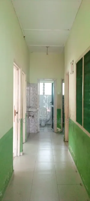 2bdrm House in Lashibi, Sakumono for rent