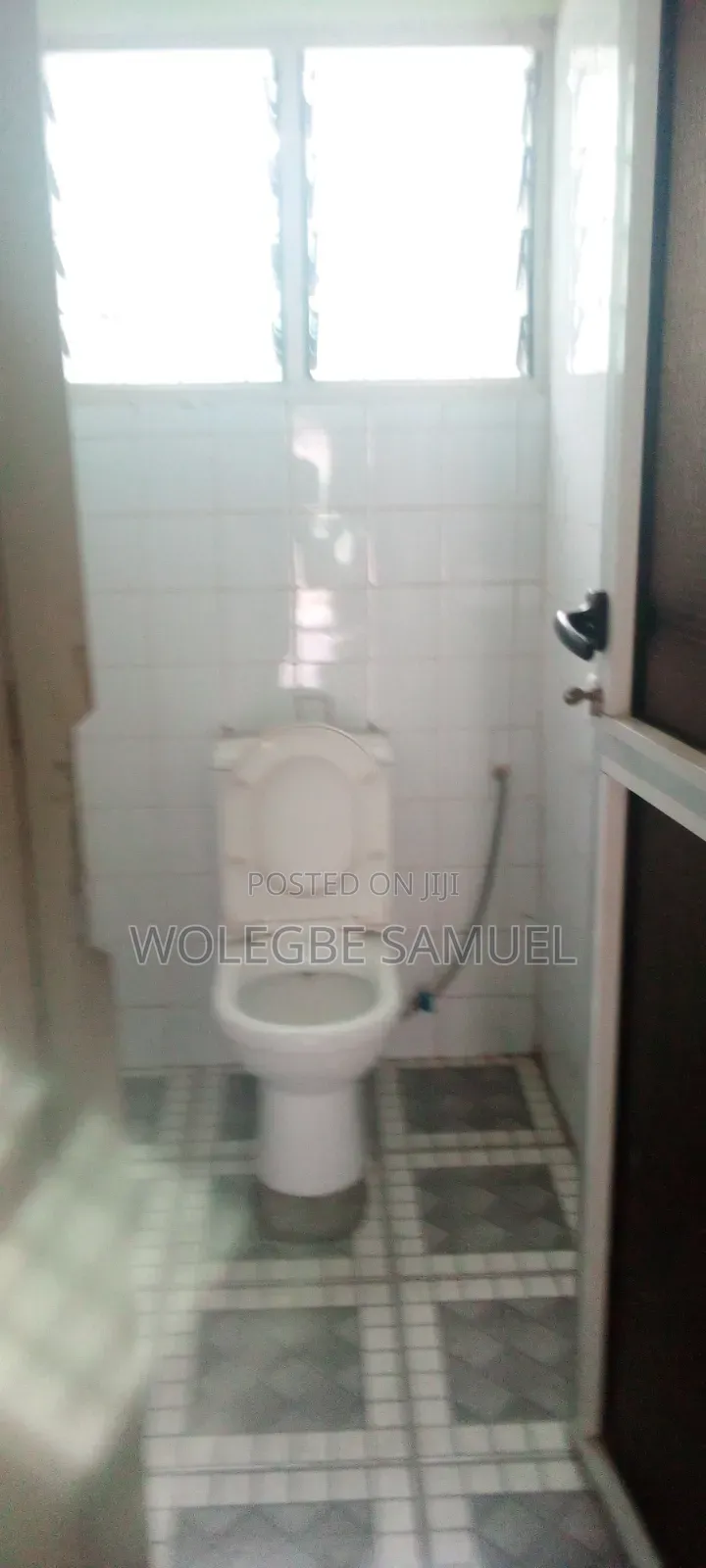 2bdrm House in Lashibi, Sakumono for rent