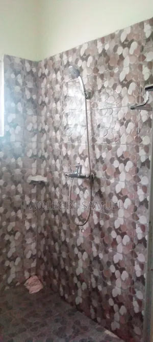 2bdrm House in Lashibi, Sakumono for rent