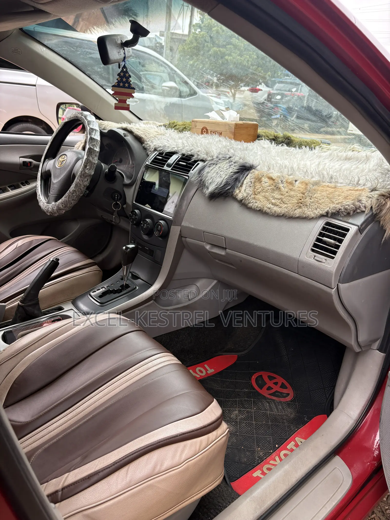 Toyota Corolla Base 4dr Sedan (1.8L 4cyl 5M) 2010 Red