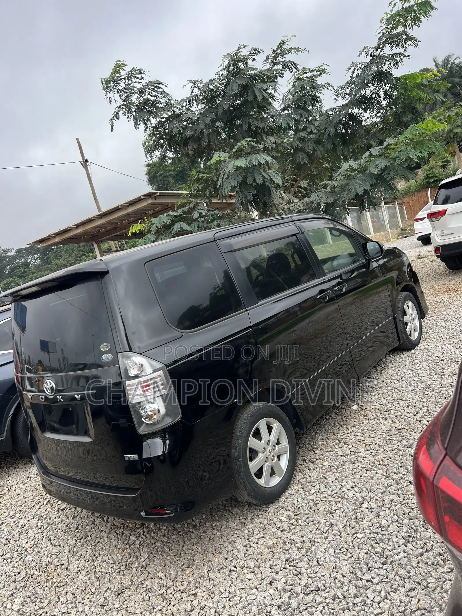 Toyota Voxy 2010 Black