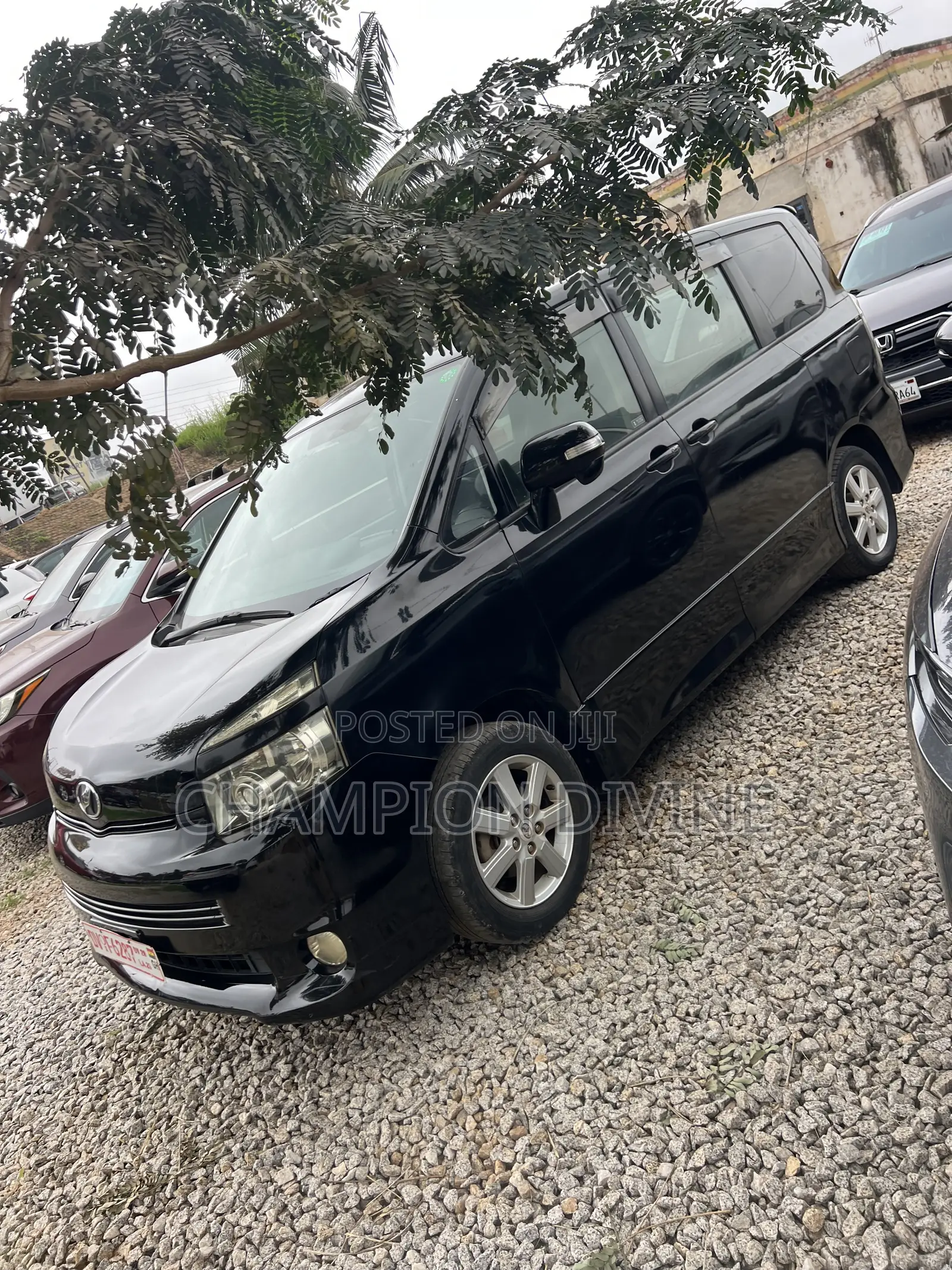 Toyota Voxy 2010 Black