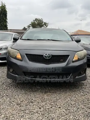 Toyota Corolla 2010 Gray
