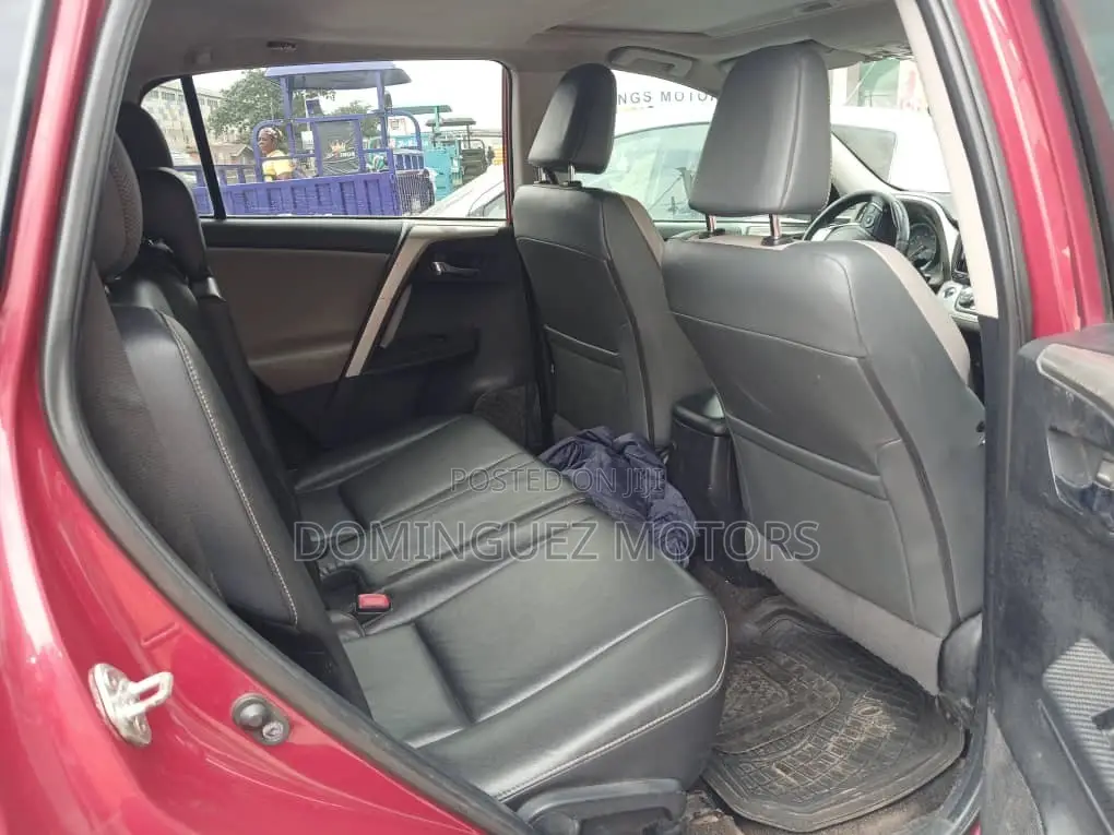 Toyota RAV4 2016 Red