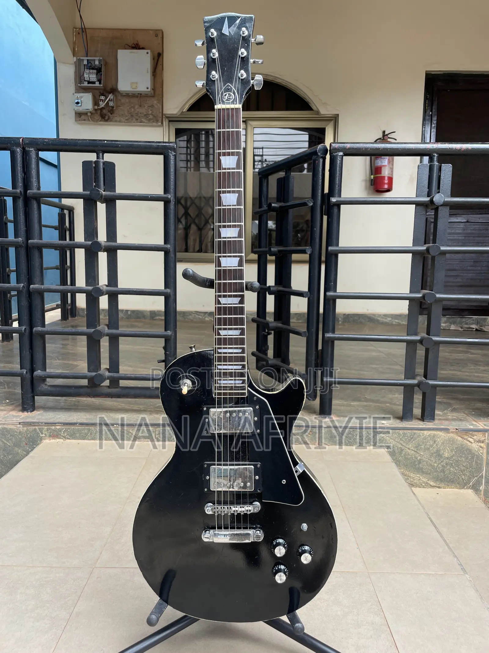Kay’s Les Paul Guitar